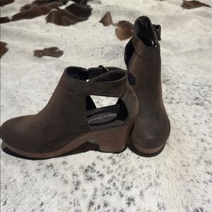 Pierre Dumas Dark Brown Ankle Booties